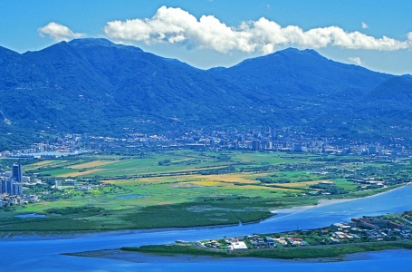 封面故事─大屯火山群的風火水土